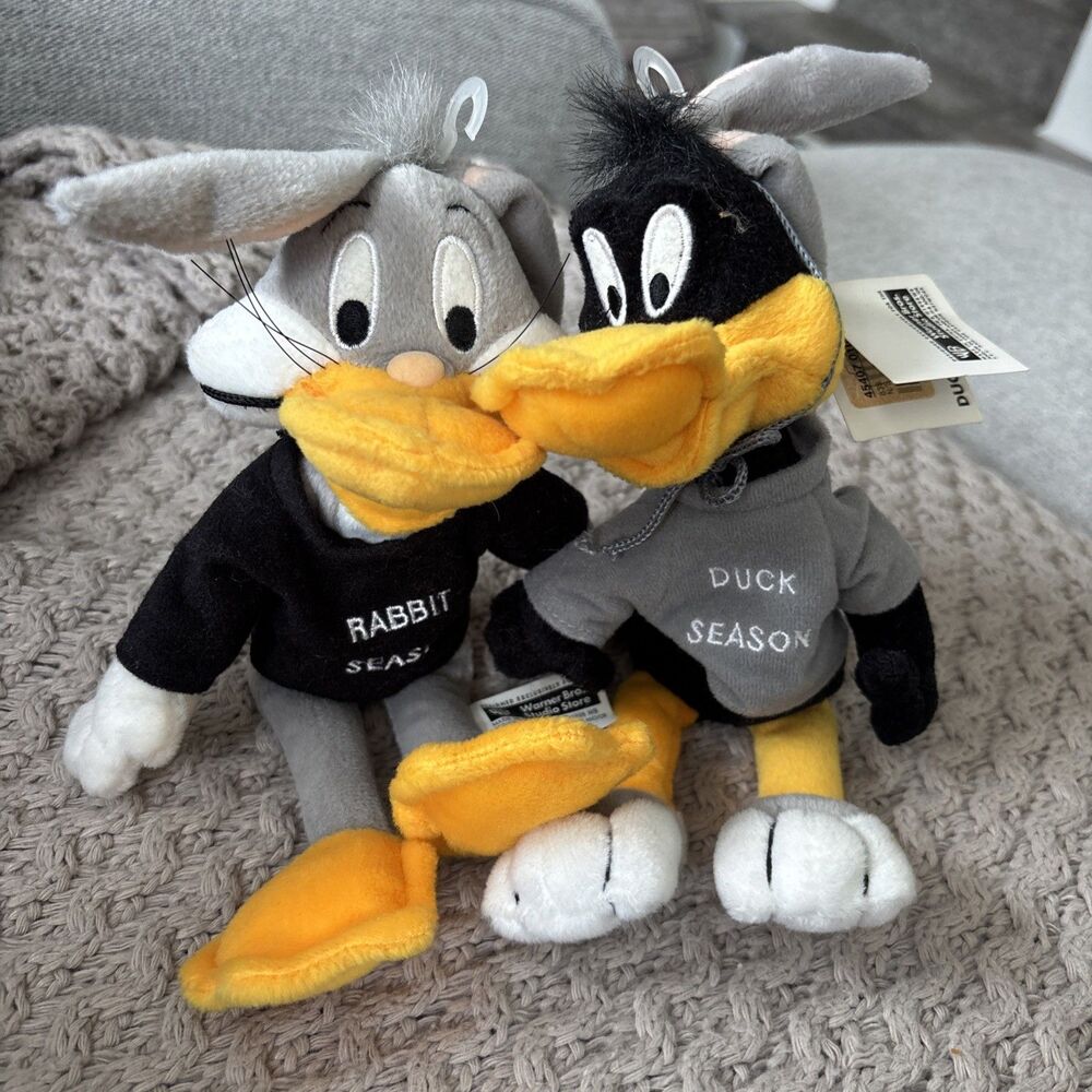 NWT Daffy Duck "Duck Season" & Buggs Bunny "Rabbit Season" Warner Brothers Plush